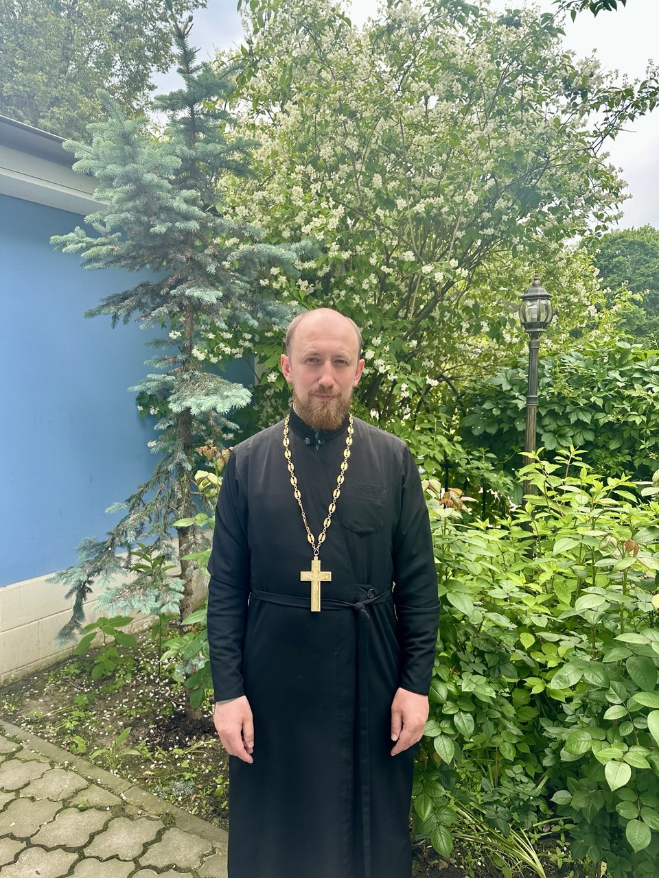 Священник Сергий Акашев