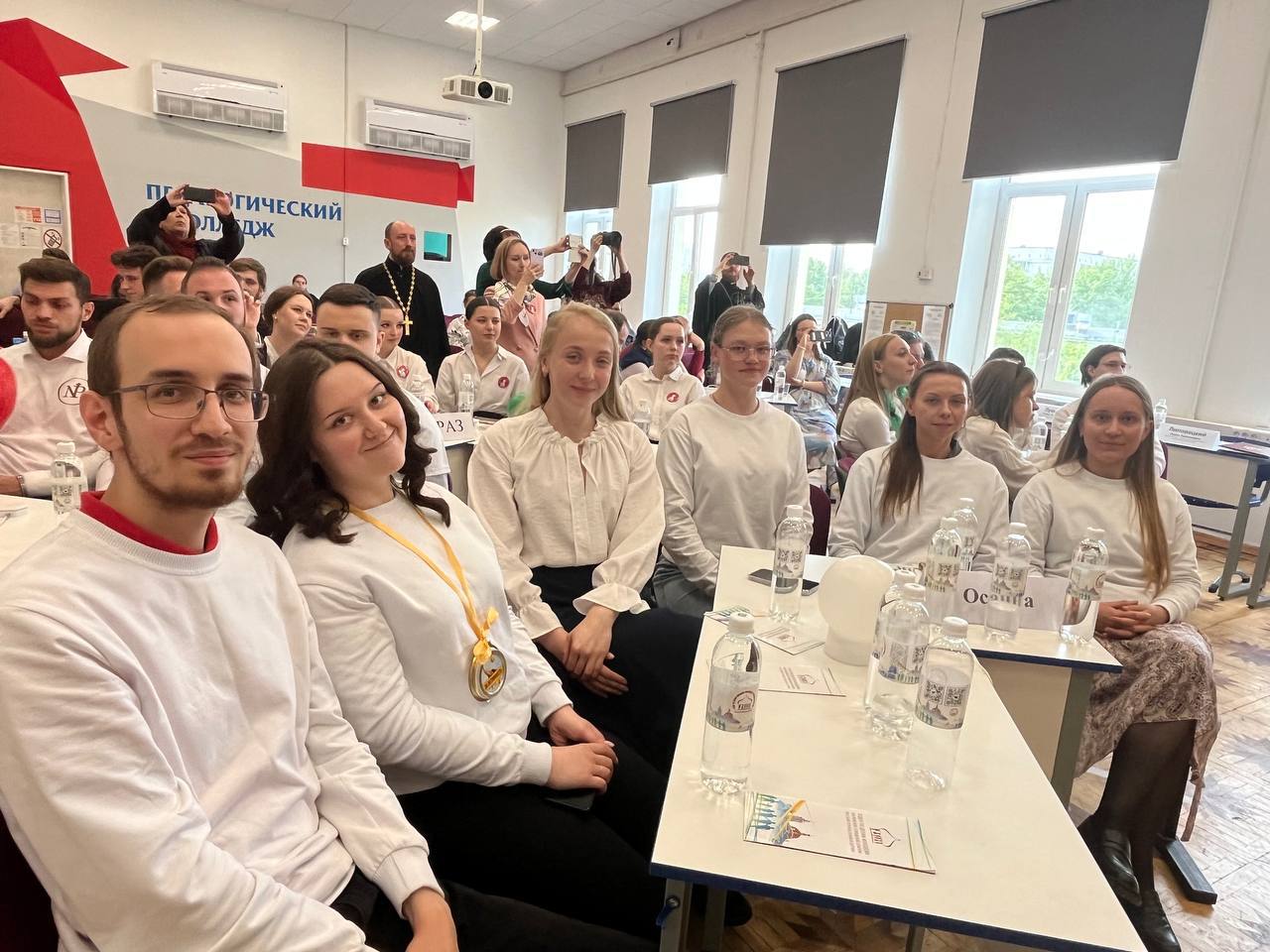 Галерея: Молодёжное служение