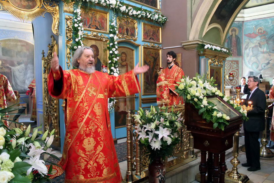 Галерея: Иконы Божией Матери "Живоносный Источник"