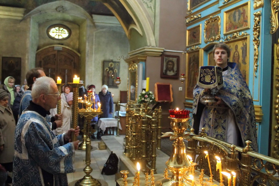 Галерея: Покров Пресвятой Богородицы