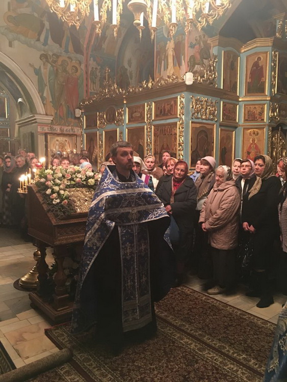 Галерея: Покров Пресвятой Богородицы