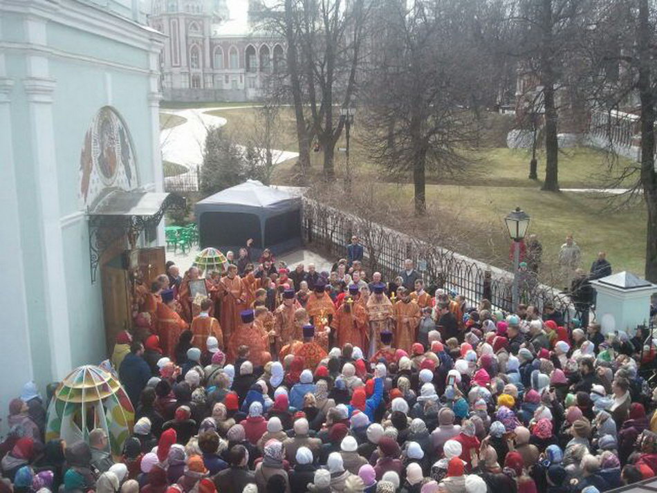 Галерея: В престольный Праздник храма - иконы Божией Матери «Живоносный Источник»