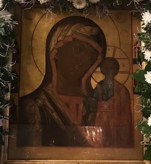 Фото: Празднование в честь Казанской иконы Божией Матери