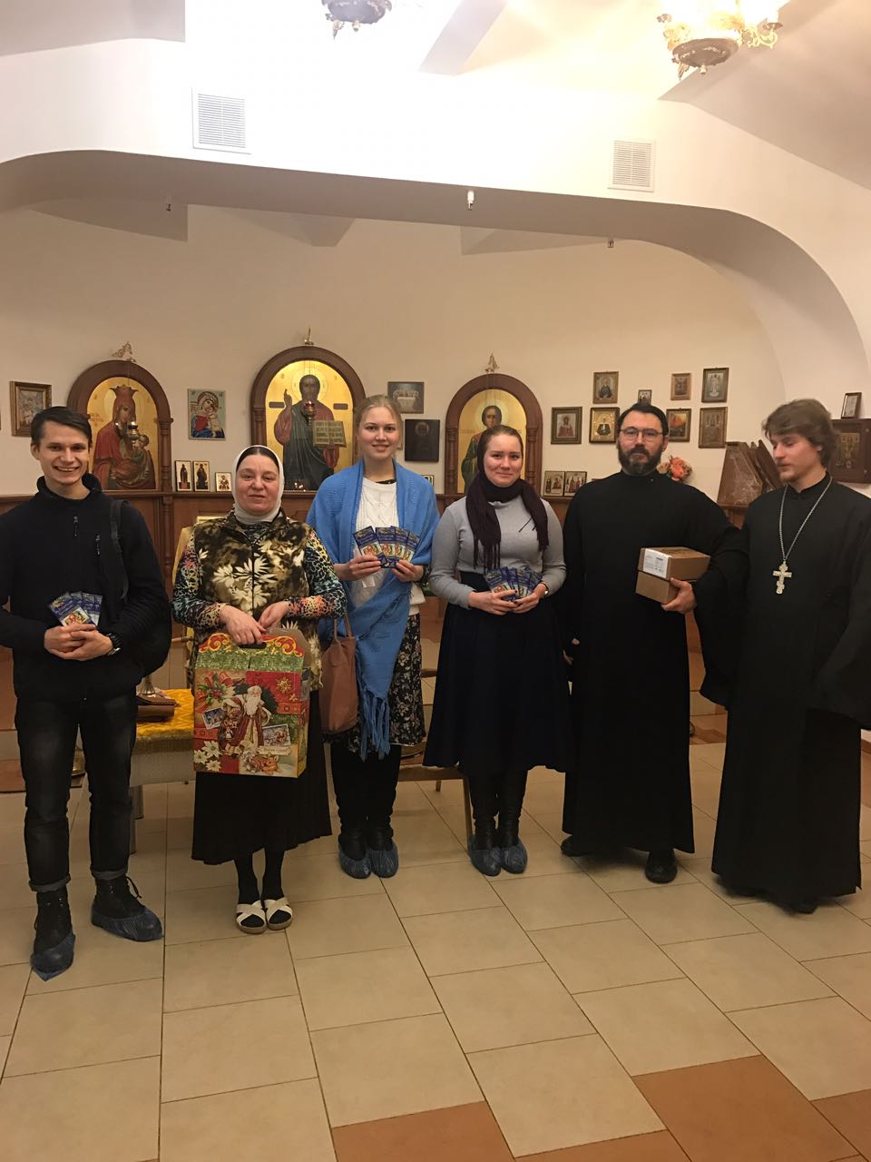 Галерея:  Праздничная акция в больнице № 12