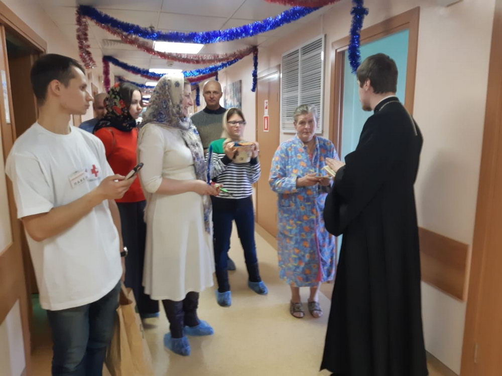Галерея: Рождественское поздравление больных в больнице им.Буянова