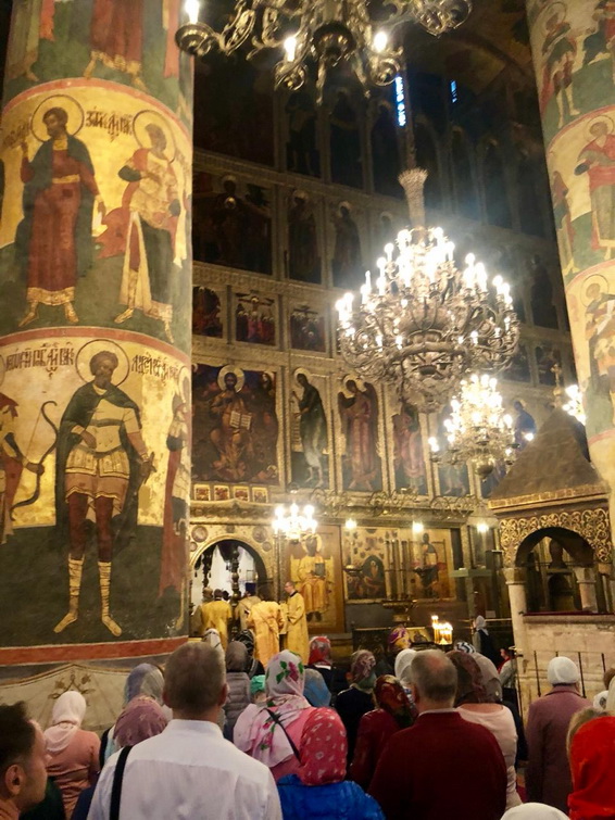 Галерея: Служба в Успенском соборе
