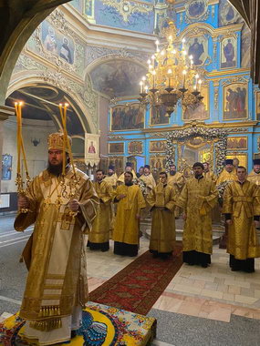 Фото: Служение Владыки Викария