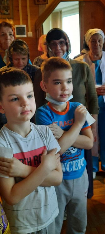Галерея: Престольный праздник в больничном храме