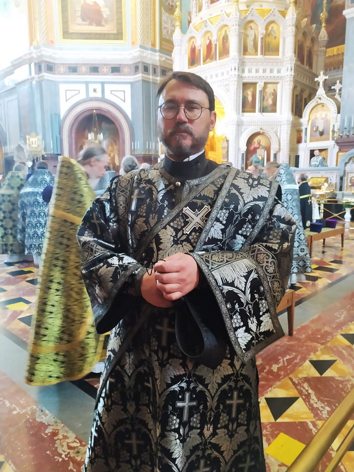 Фото: Награждение диакона Александра