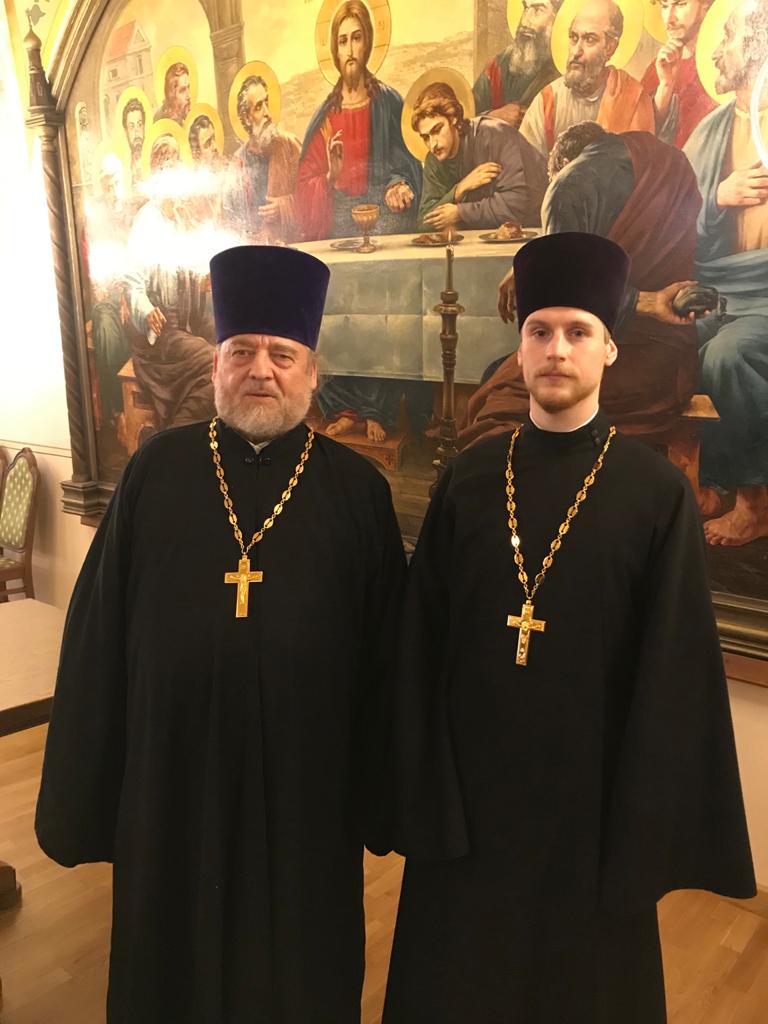 Фото: Награждение священника Евгения и Василия