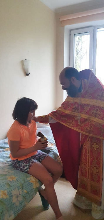 Галерея: Поздравление с Пасхой больных
