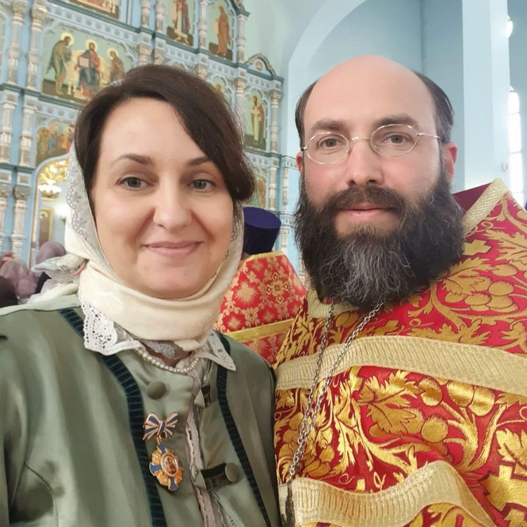 Галерея: Награждение матушки о. Романа