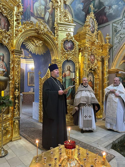 Фото: 20-летие настоятеля в Патриархии