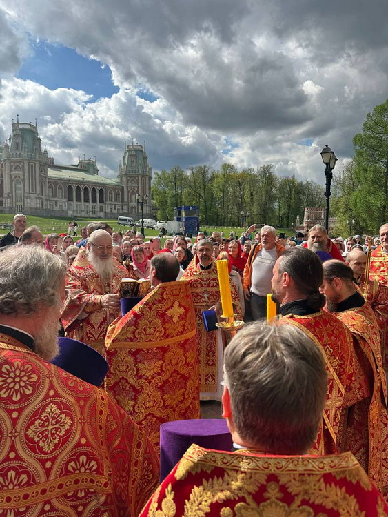 Галерея: Престол
