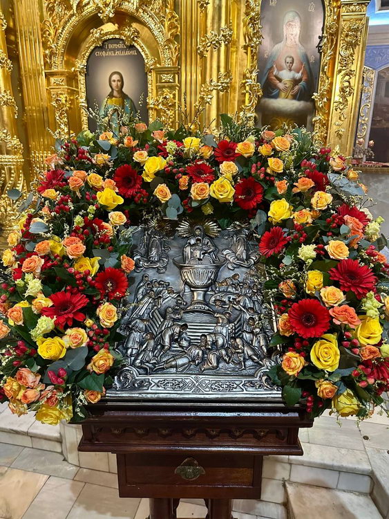 Галерея: Престол